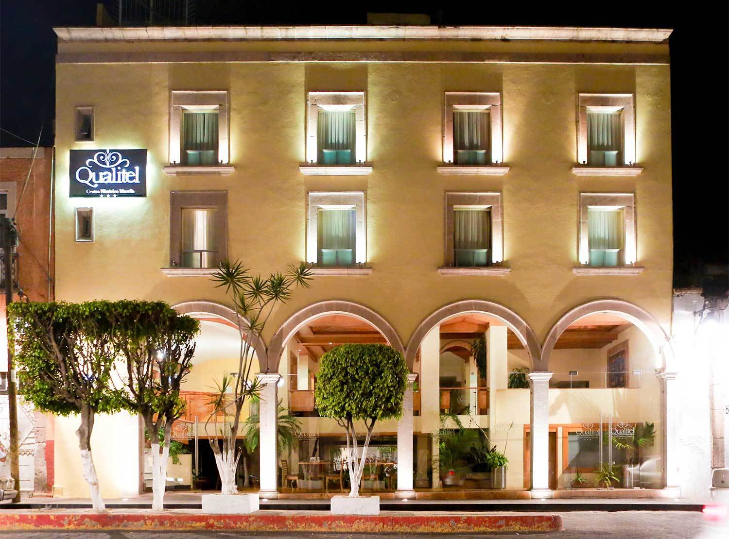 Hotel Qualitel Centro Historico 莫雷利亚 外观 照片